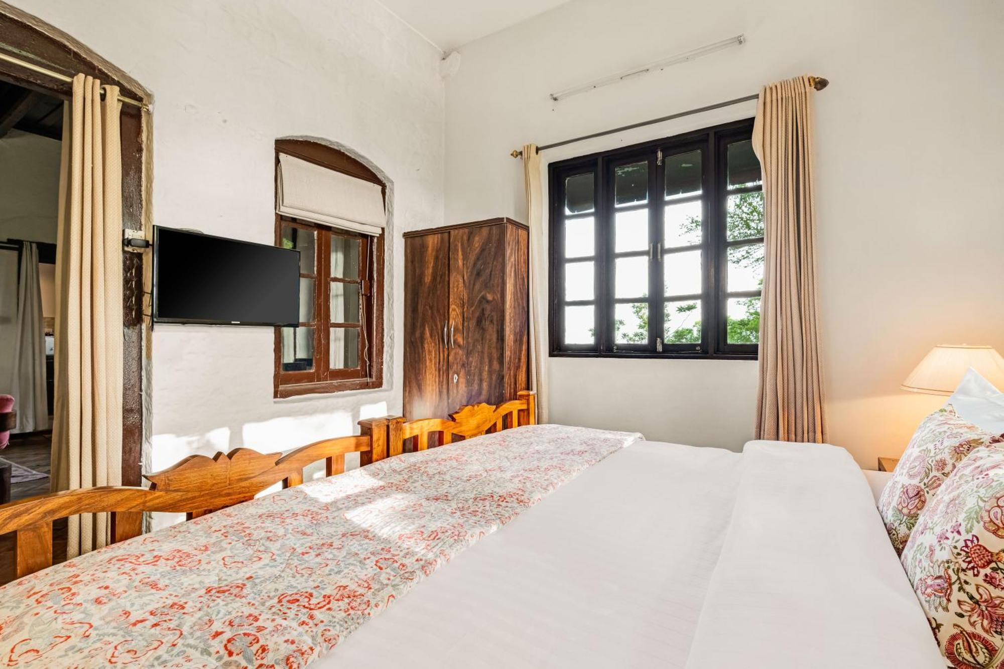 Saffronstays Kashi Villa カソーリ エクステリア 写真