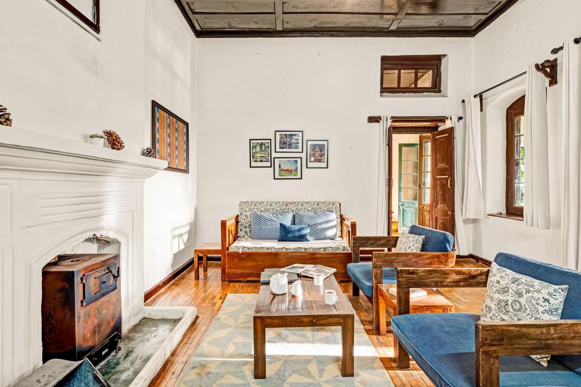Saffronstays Kashi Villa カソーリ エクステリア 写真