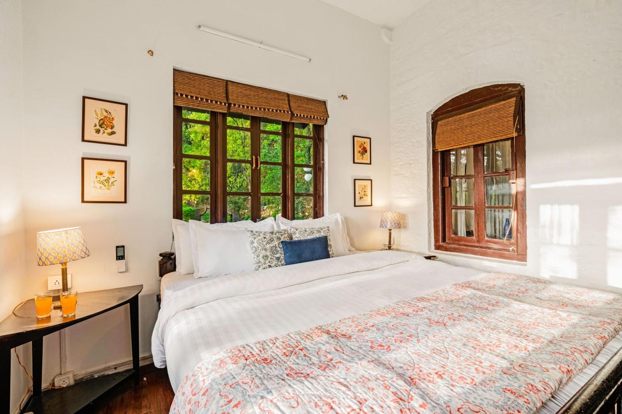 Saffronstays Kashi Villa カソーリ エクステリア 写真